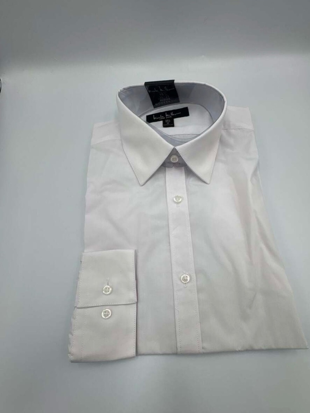 NWT Nicole Miller New York Dress Shirt White Wrinkle Resistant Modern Fit